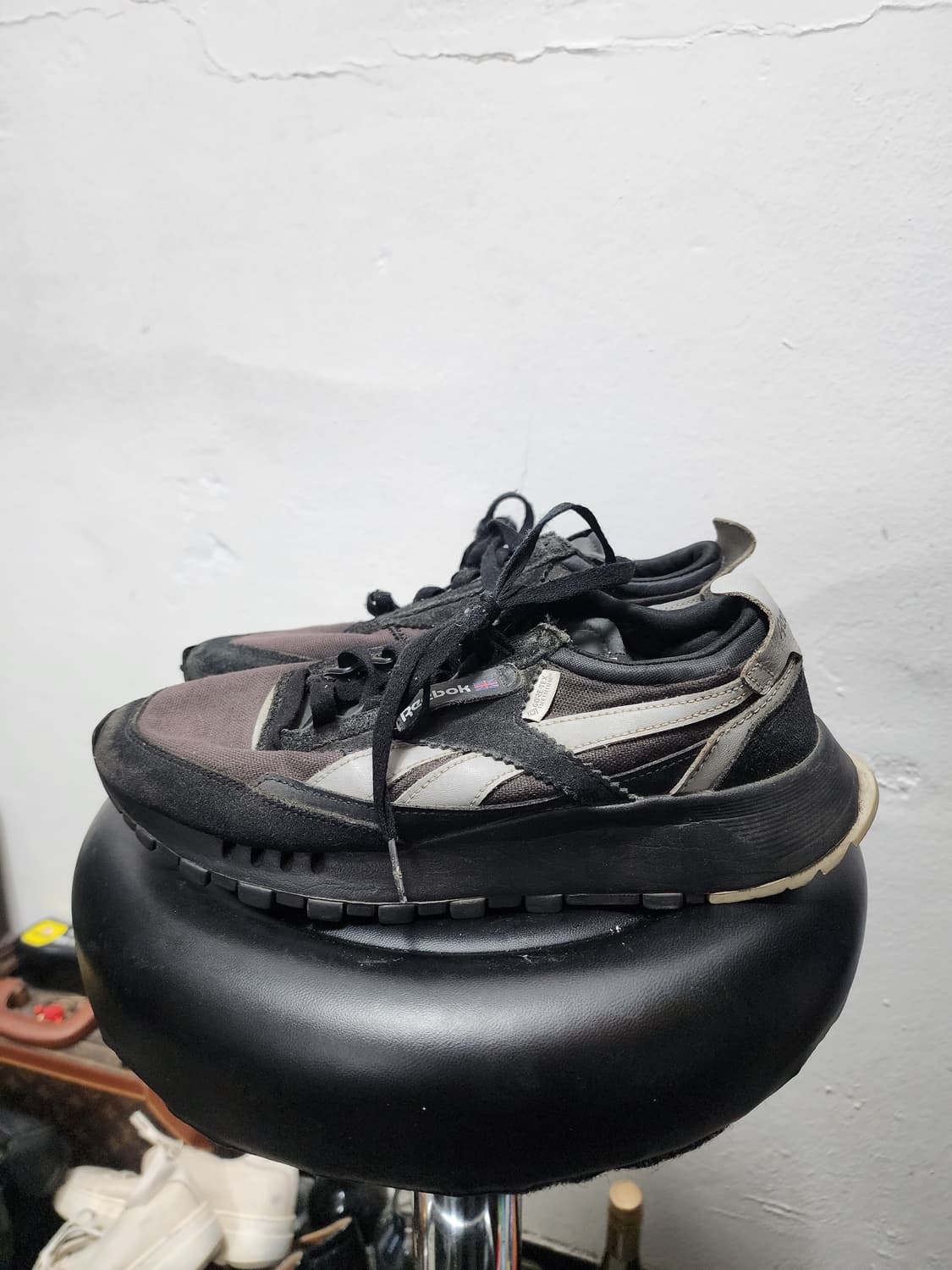 리복 클랙식 레더 레거시 고어텍스 스니커즈  상품이미지1