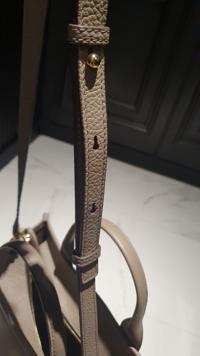 마크제이콥스 더토트백 미디움 상품이미지6