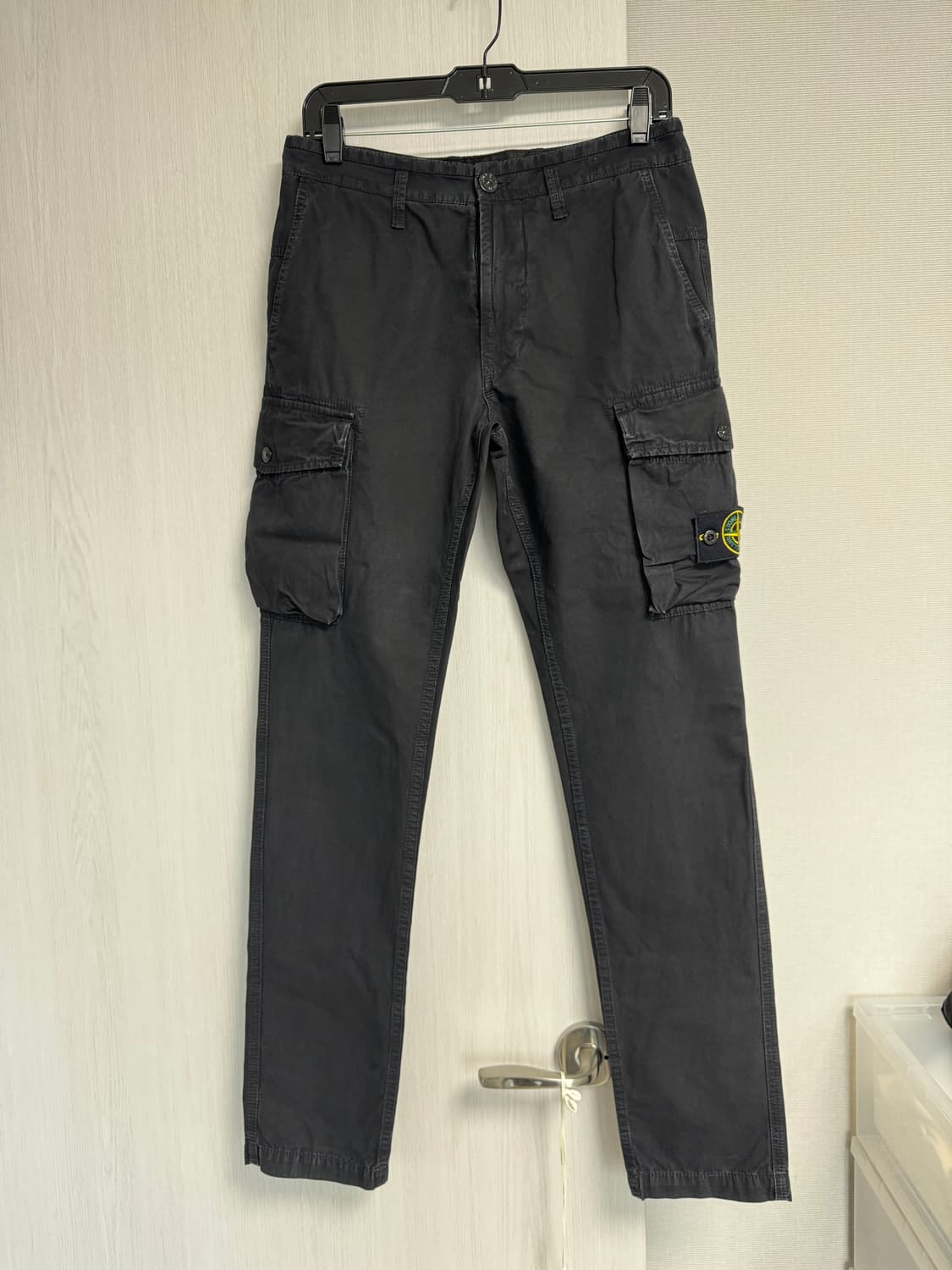 스톤아일랜드 카고팬츠 블랙 80 상품이미지1