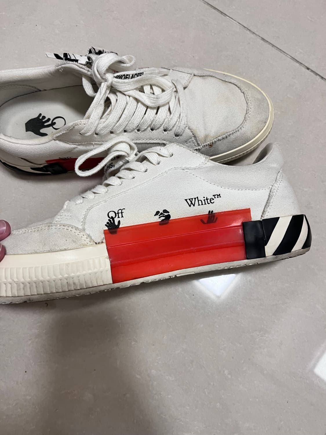오프화이트 정품 스니커즈 화이트 275mm 상품이미지2