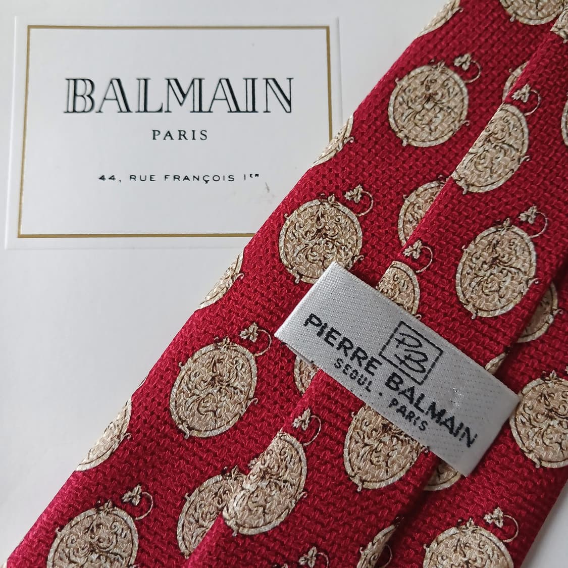 피에르 발망 실크 메달리온 패턴 넥타이 9.7cm A+등급 A18913
 상품이미지5