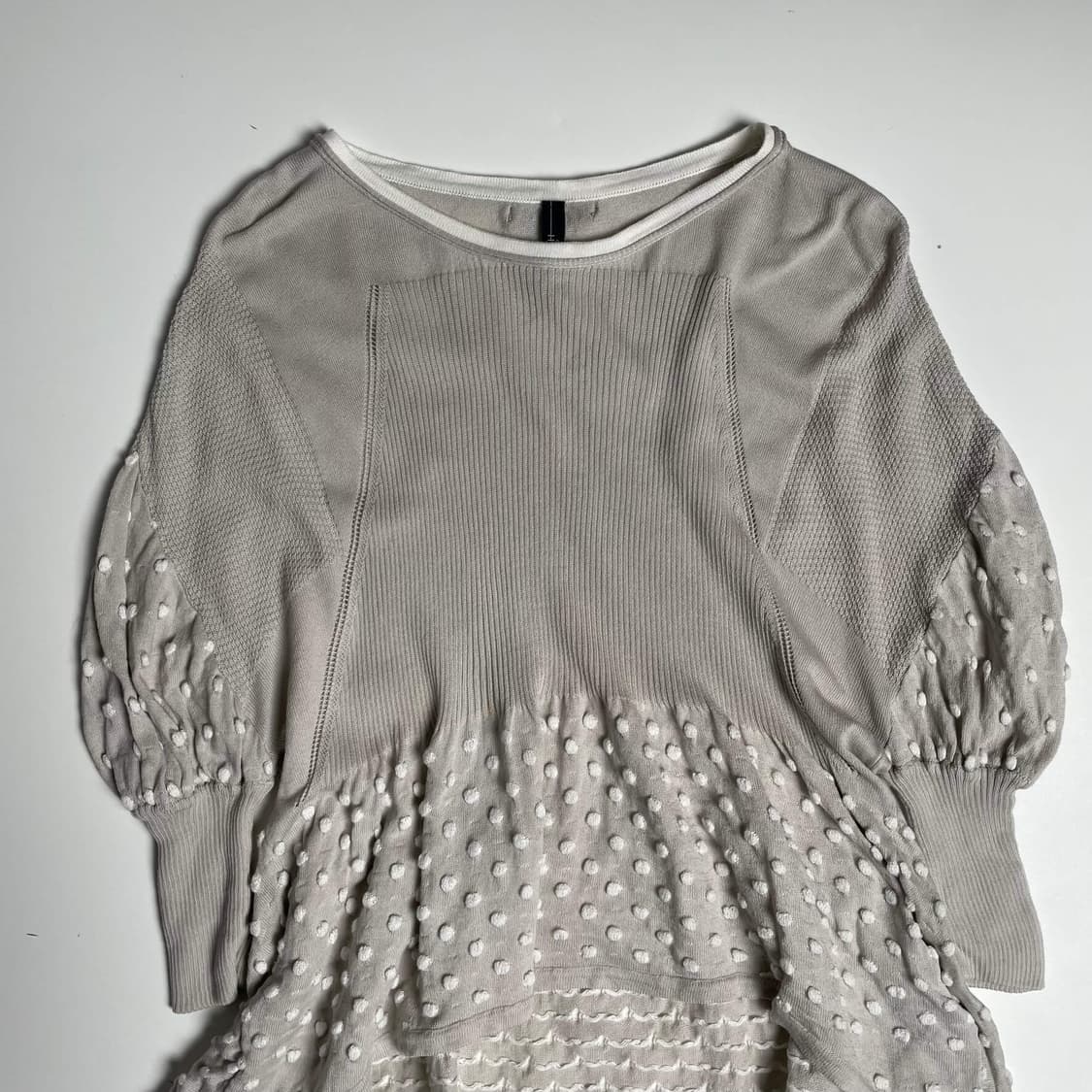 High use 도트 크롭 슬리브 탑 (italy)   상품이미지2