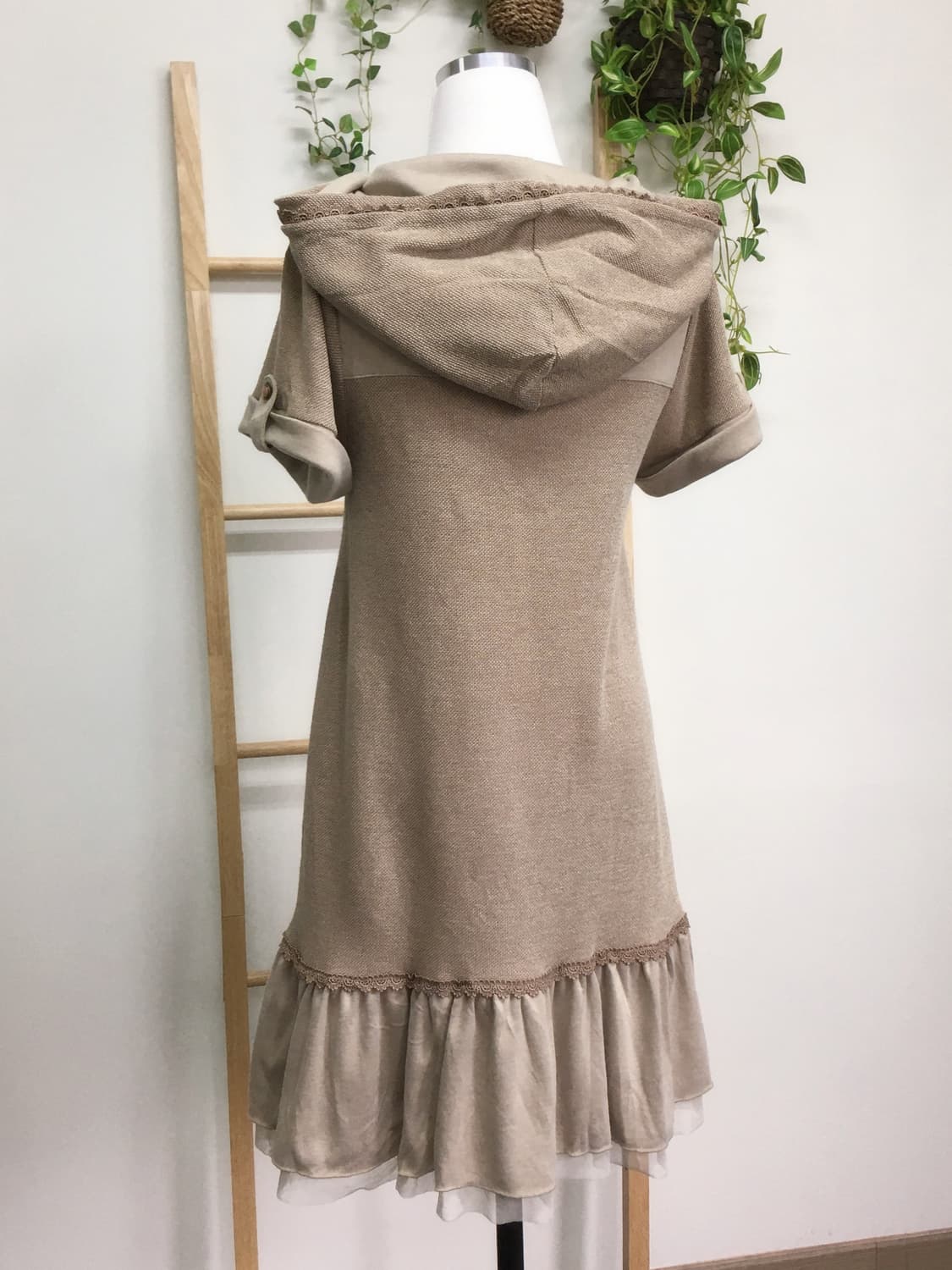 엑시즈팜/ 후드 레이스 반팔 원피스  라떼갸루 라떼원피스 갸루원피스  상품이미지5