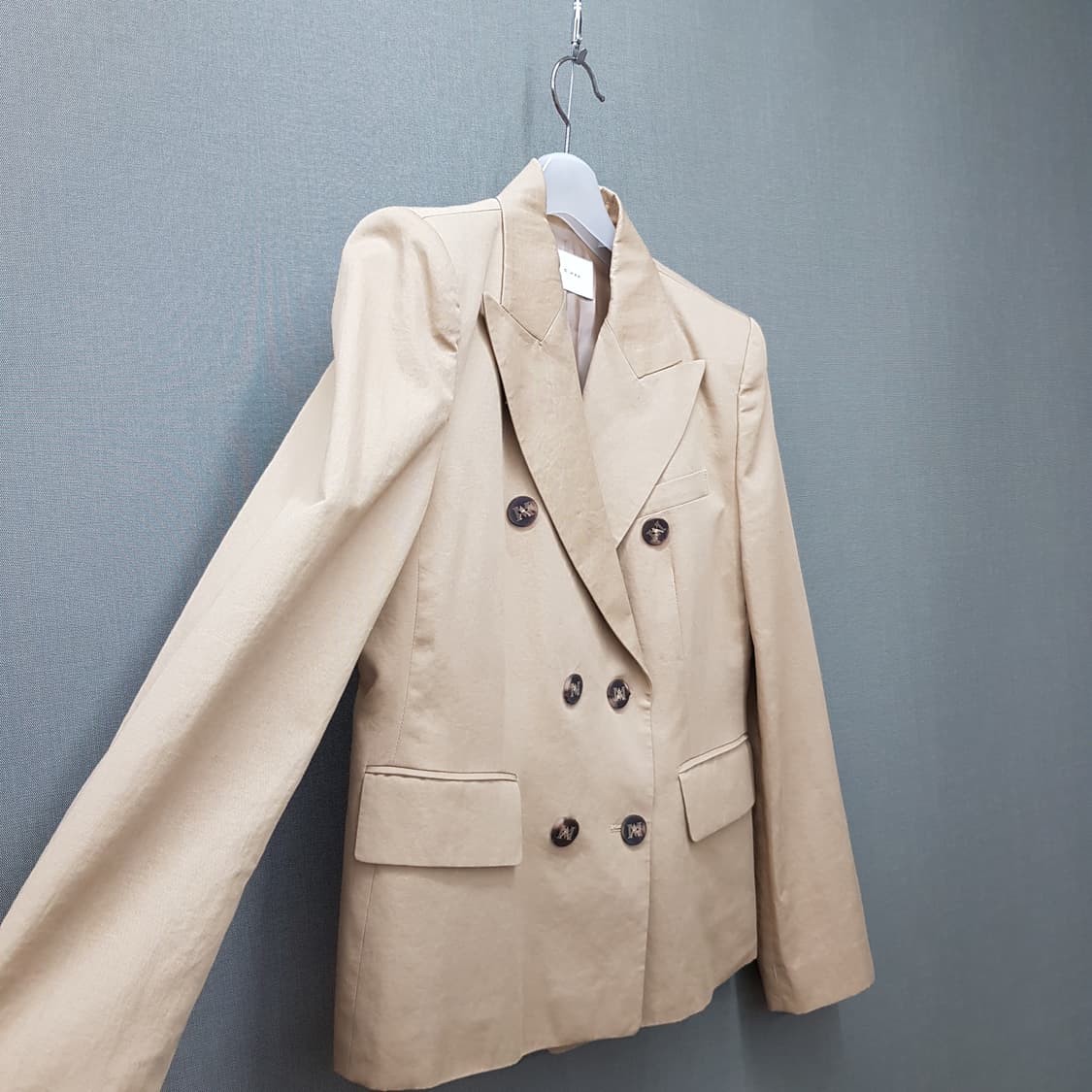 MICHAA 미샤 2023 린넨 블렌드 클래식 더블자켓 91-97-165 상품이미지3