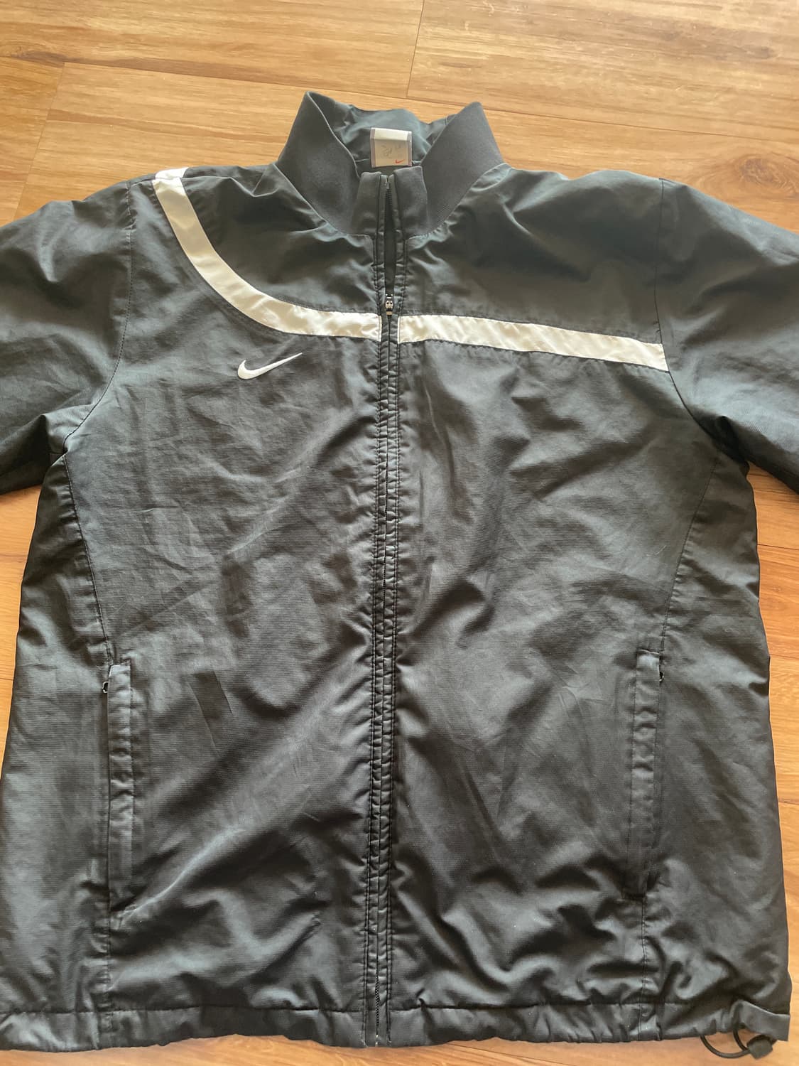 나이키 바람막이 상품이미지1