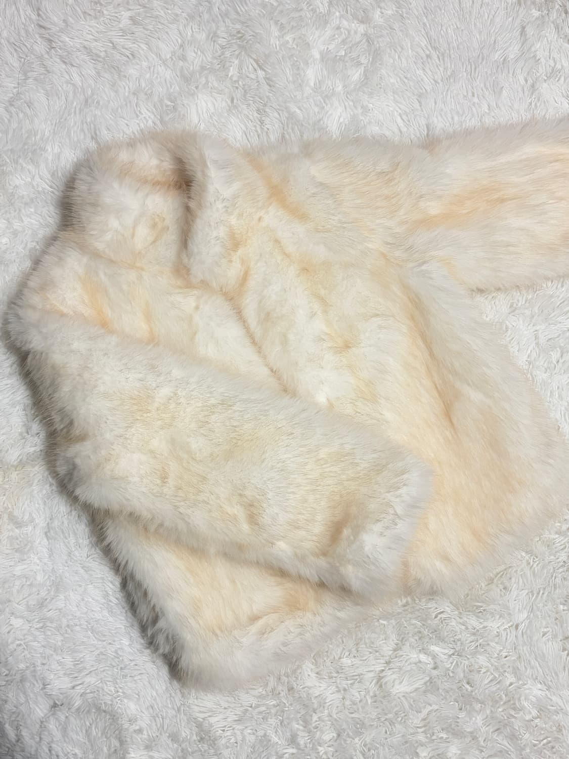 아이보리 화이트 베이지 믹스 퍼 자켓 오네갸루 상품이미지3