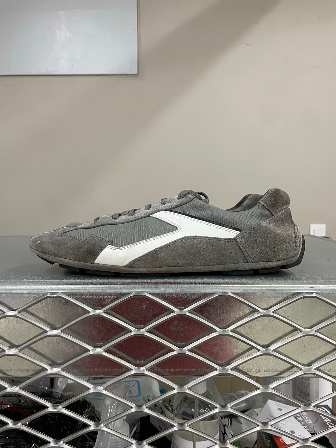 프라다 몬트 카를로 스웨이드 스니커즈 8 상품이미지1