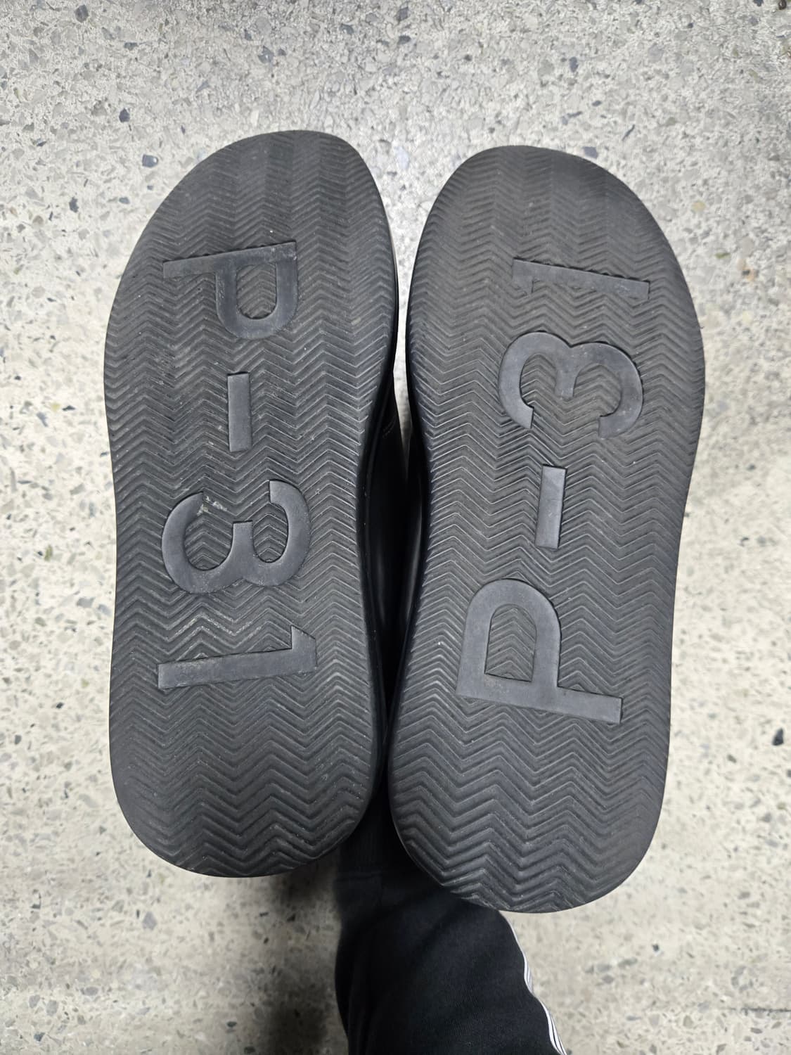 P-31 오버솔 블랙 에디션 7cm 스니커즈 상품이미지6