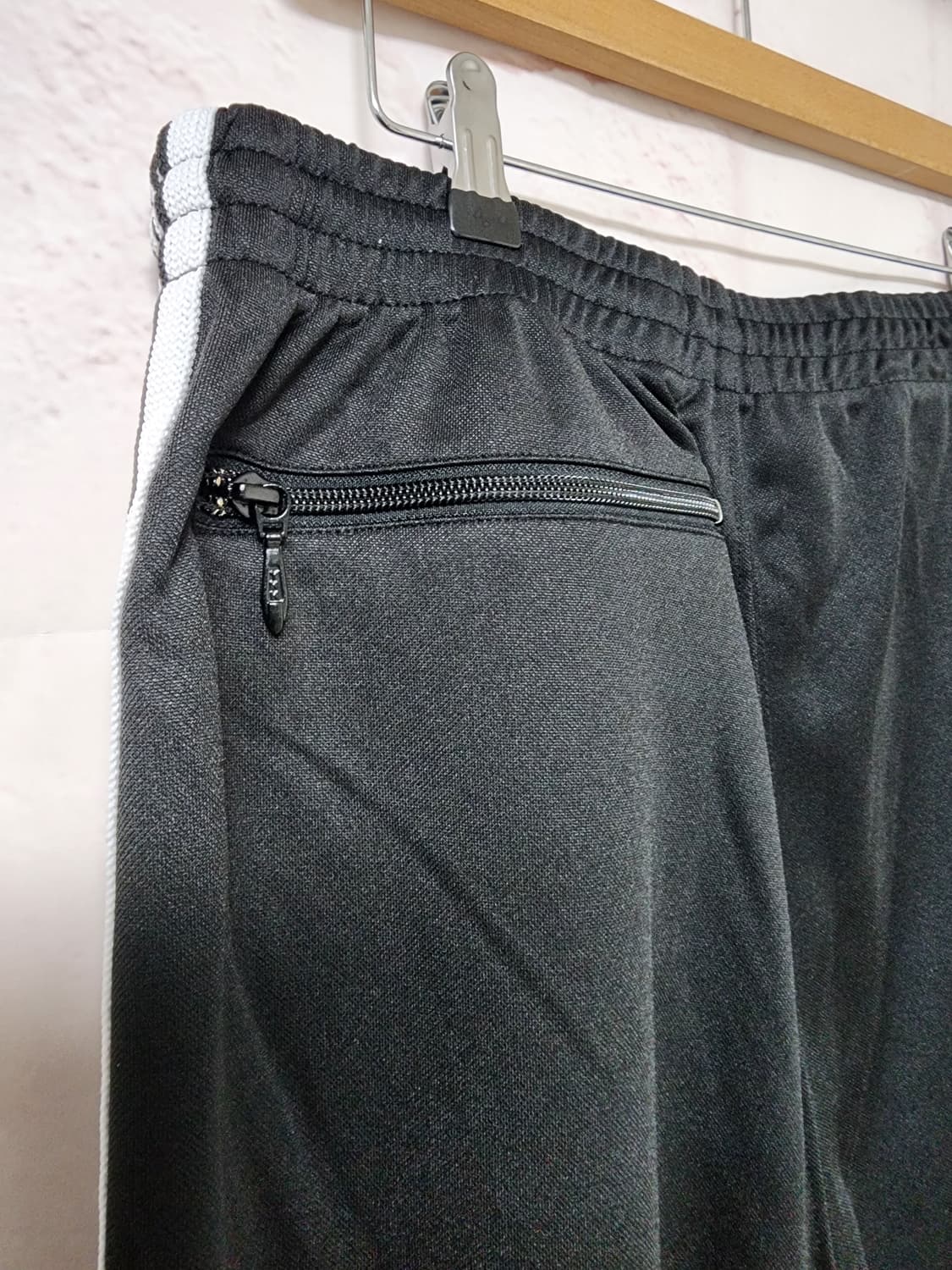 니들스 블랙 트랙 팬츠 상품이미지4