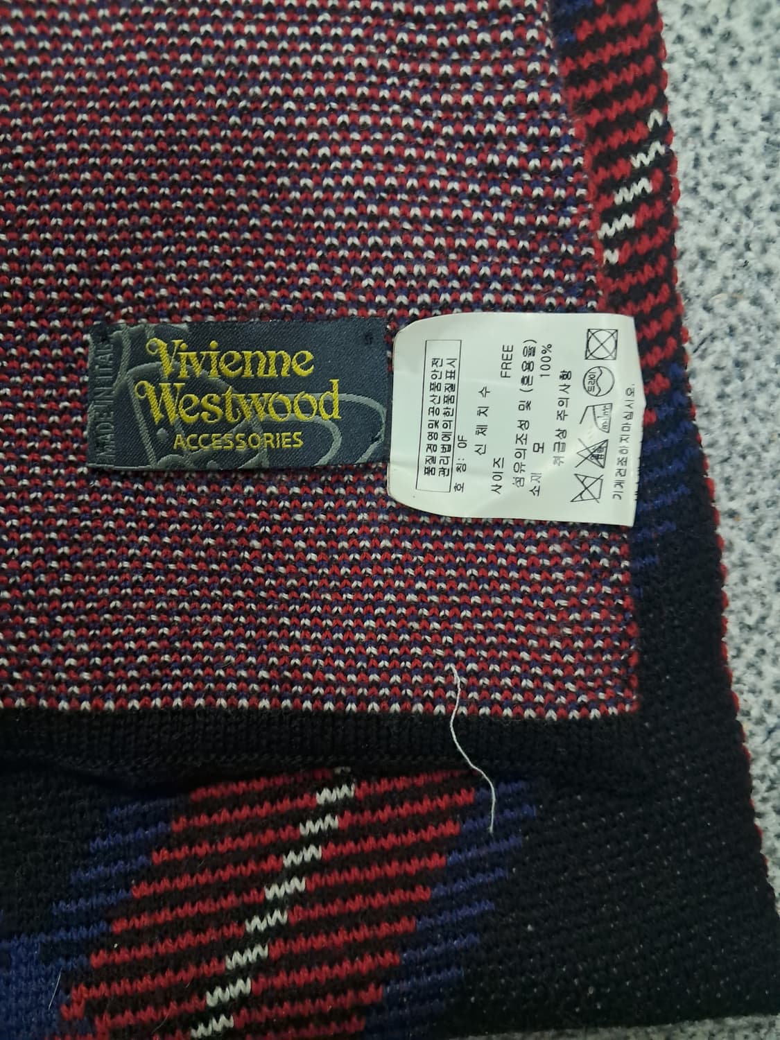 비비안웨스트우드 체크울목도리 상품이미지3