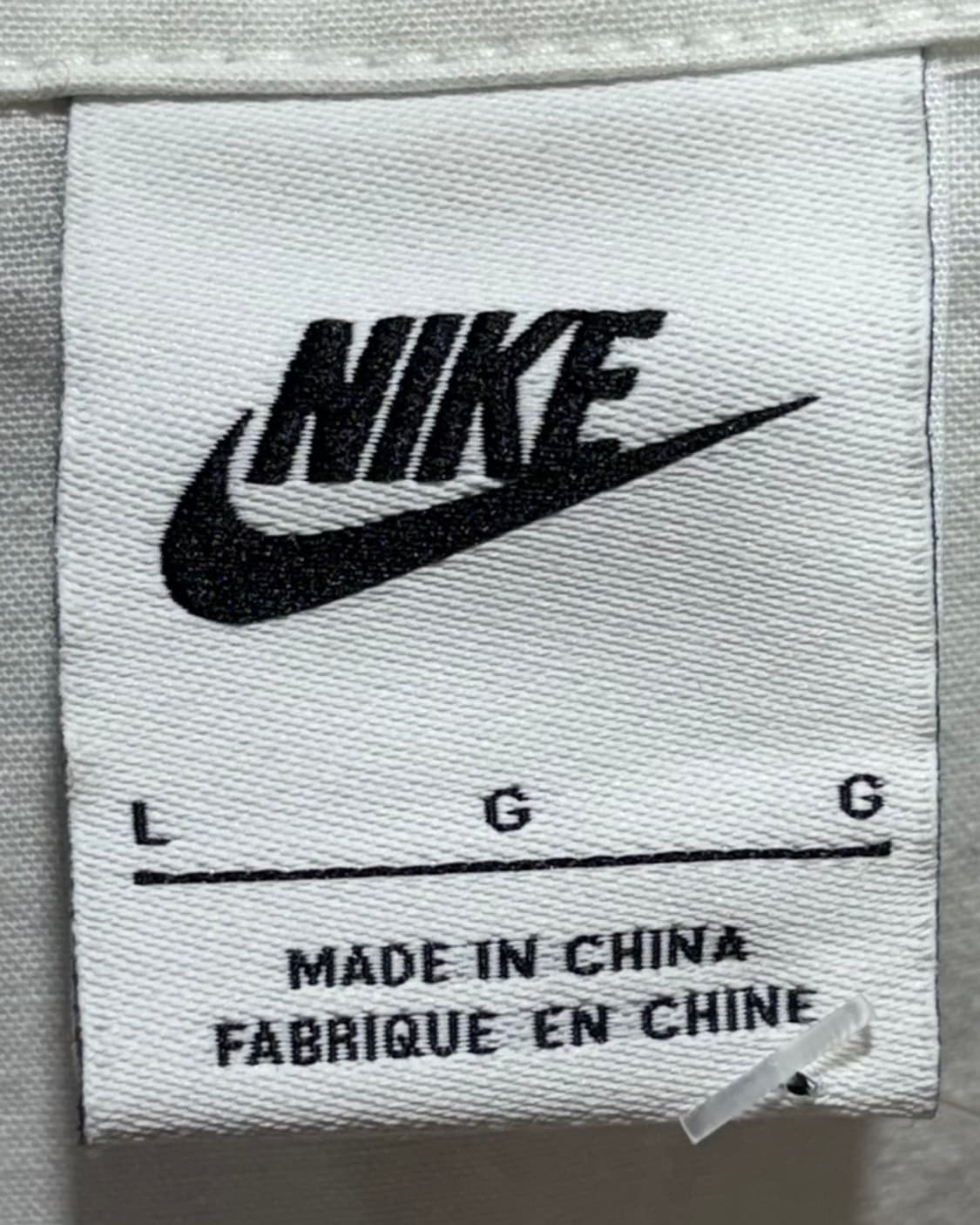 L 나이키 원포켓 미니멀 화이트 반팔 셔츠 상품이미지5