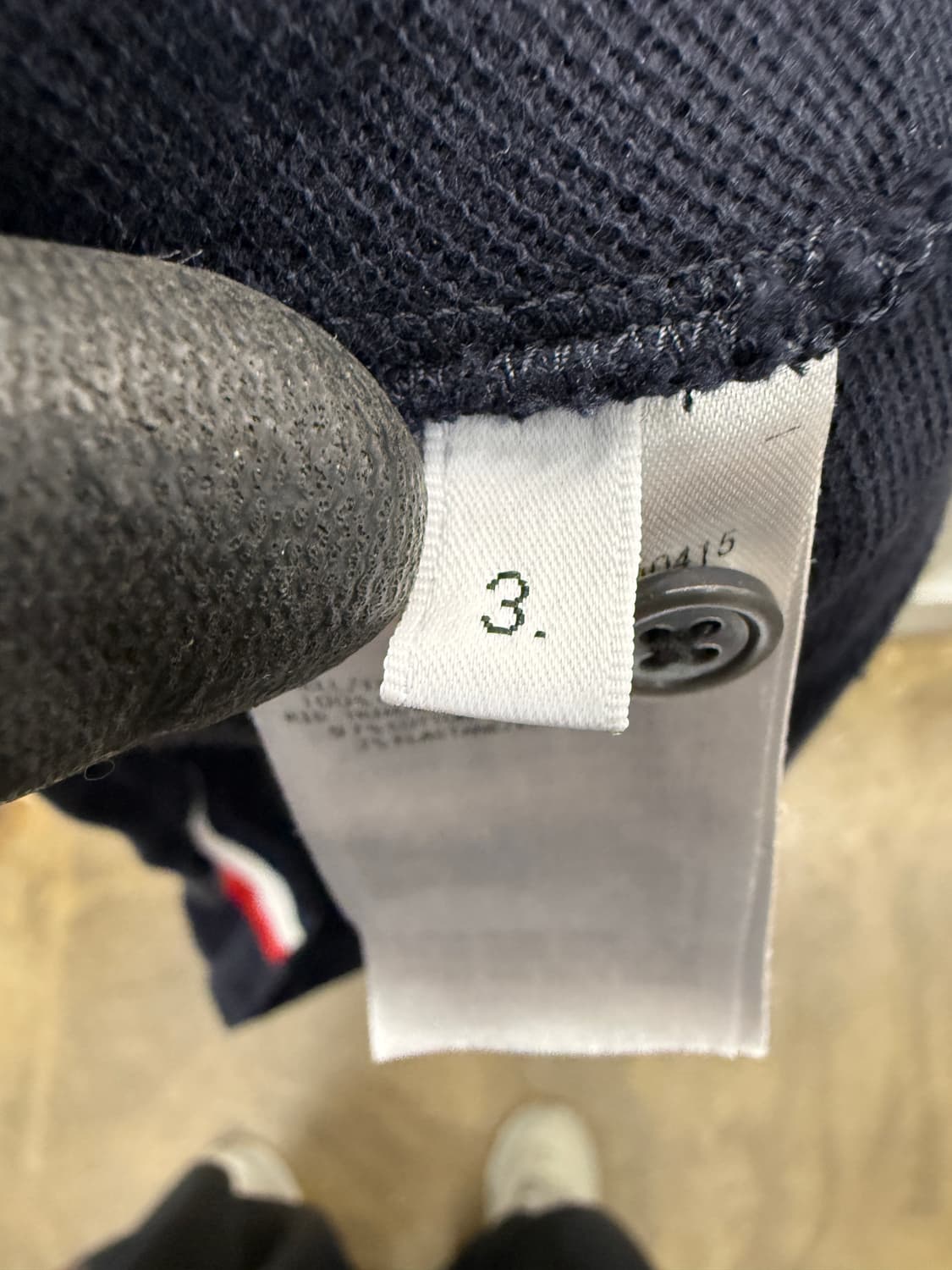 톰브라운 정품 백삼선 스트라이프 카라티 3 상품이미지7