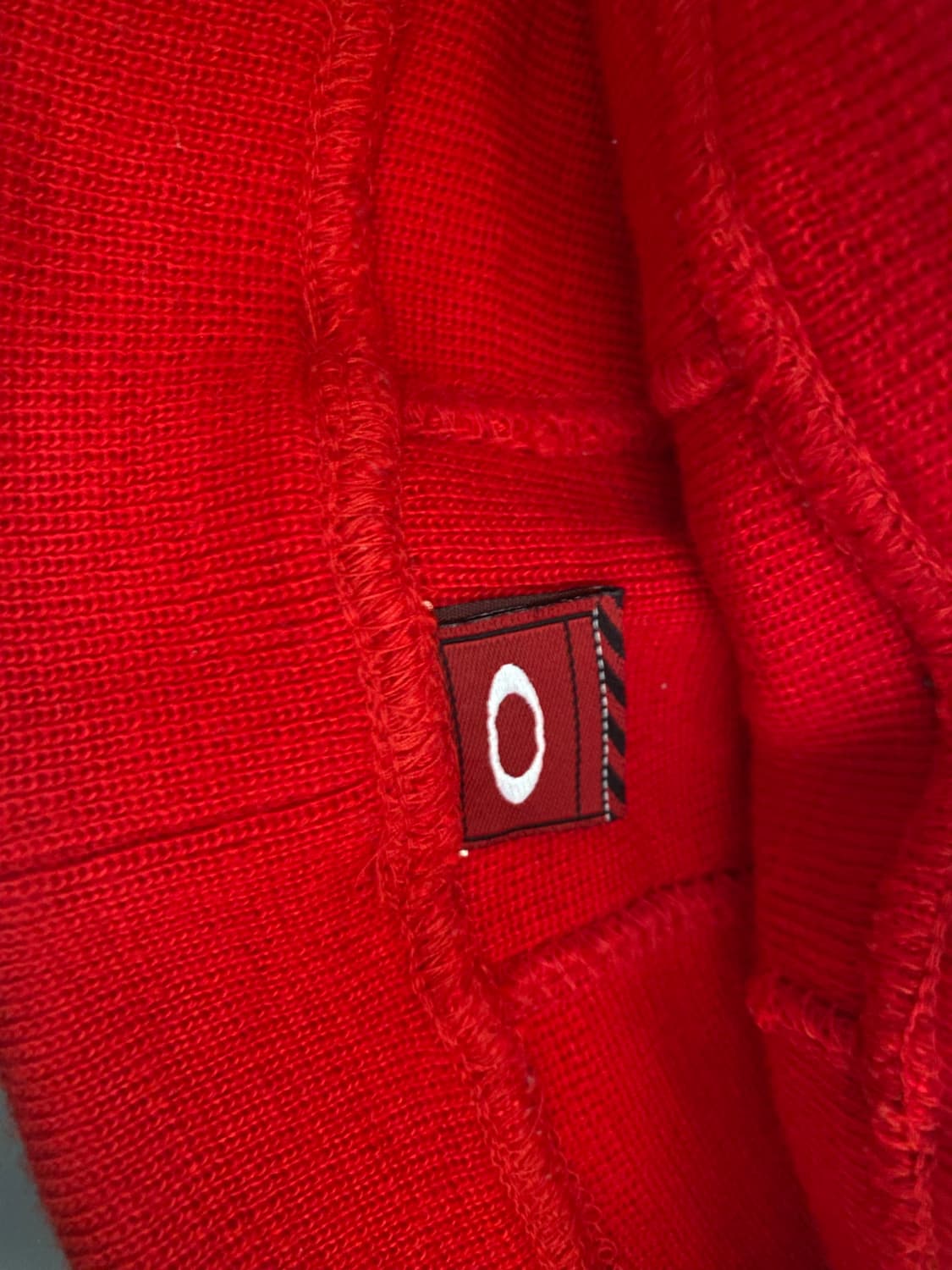 오클리 00‘s 와치비니 스몰로고 레드 상품이미지3