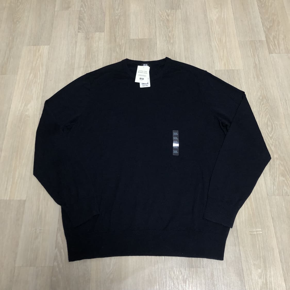 (XXL) 새상품 유니클로 엑스트라 파인 메리노울 크루넥 니트 네이비 상품이미지1