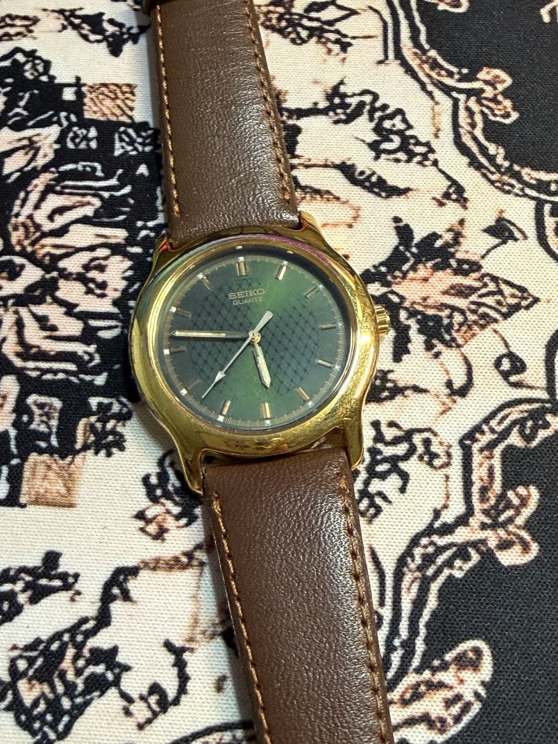 SEIKO 빈티지 쿼츠 시계 상품이미지1