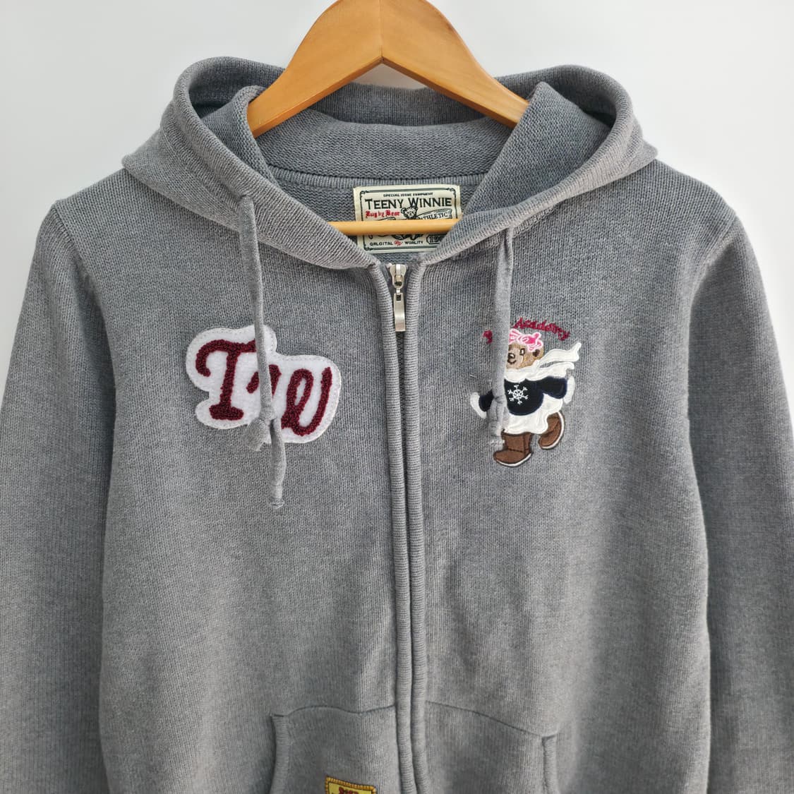 [L] 티니위니 그레이 집업 후드 니트 상품이미지3