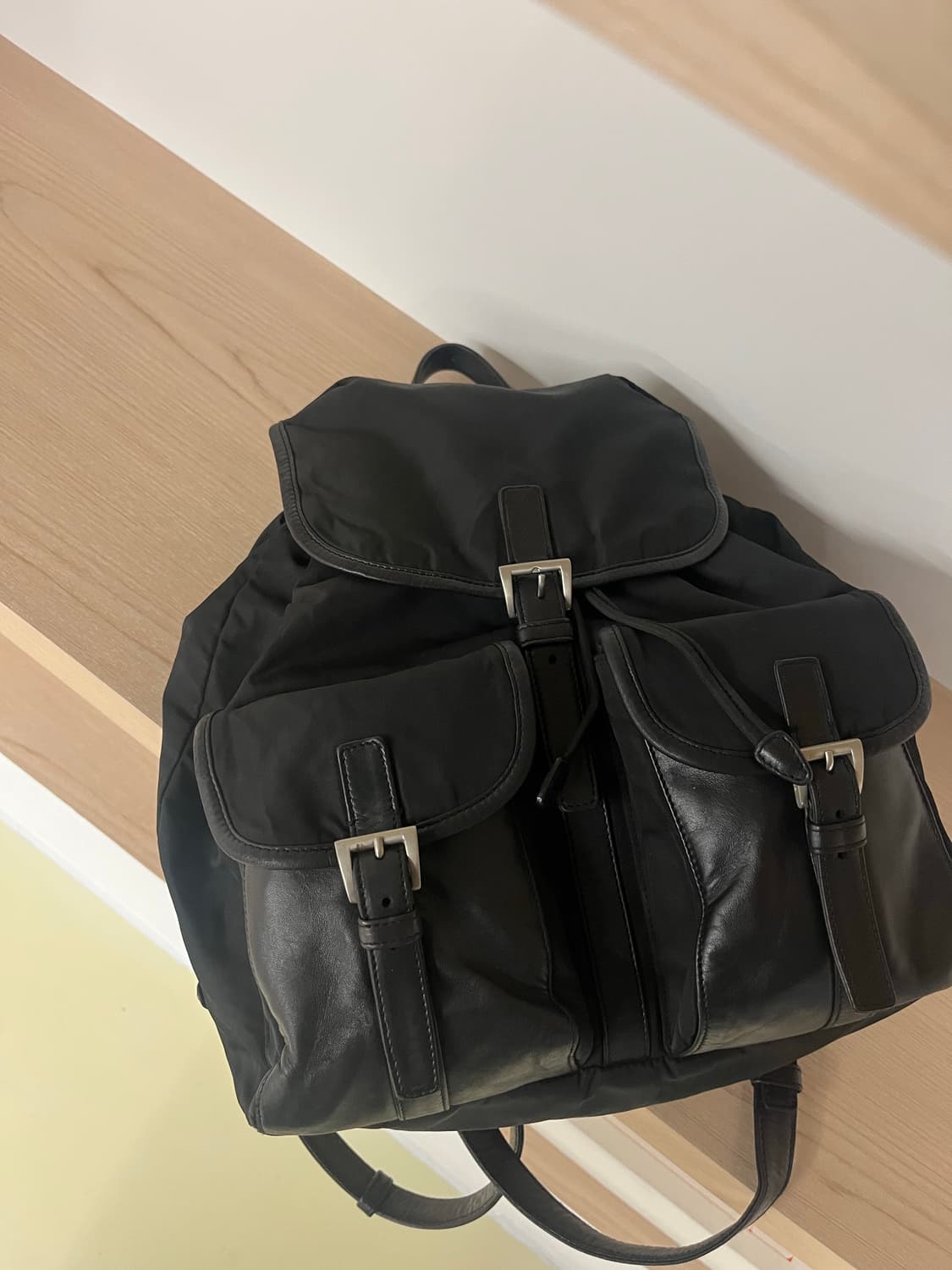 프라다 나일론 빈티지 백팩 미듐 블랙 상품이미지3