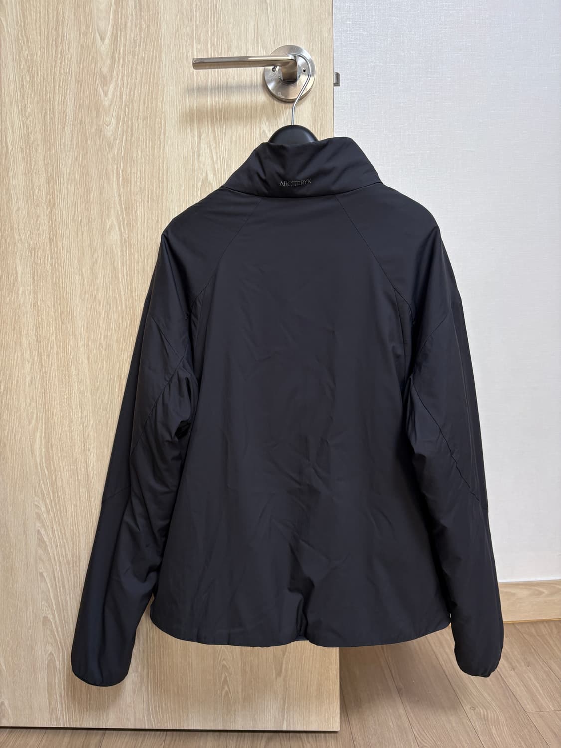 아크테릭스 아트렐 짚 넥 여성 ATREL ZIP NECK W 상품이미지4