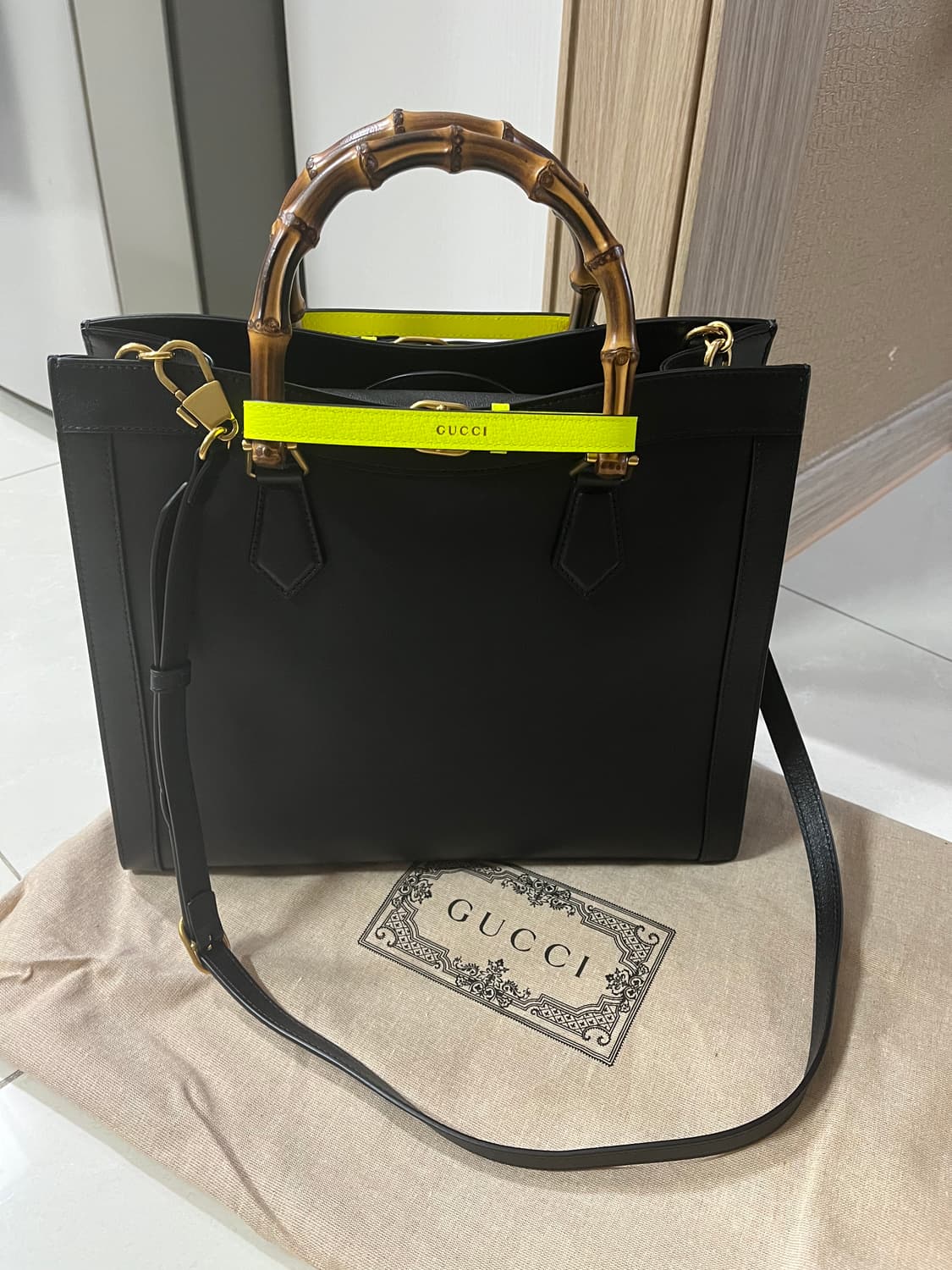 구찌 다이애나 백 미디움 상품이미지9