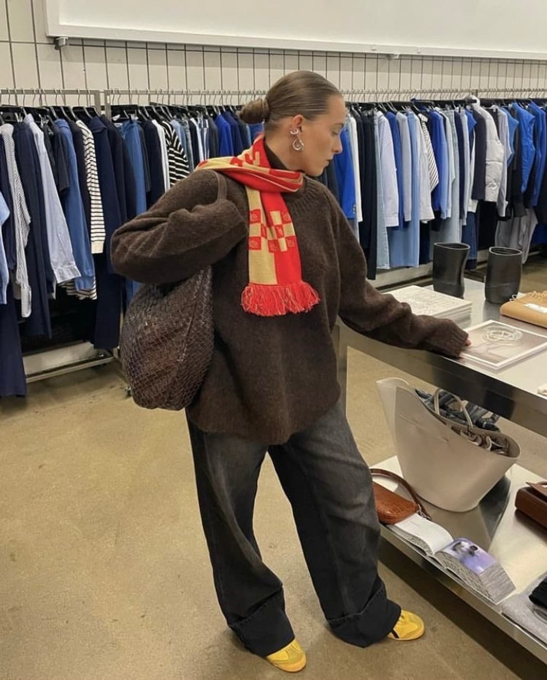 보테가베네타 인트레치아토 캄파나 호보백 라지 판매합니다. 상품이미지9