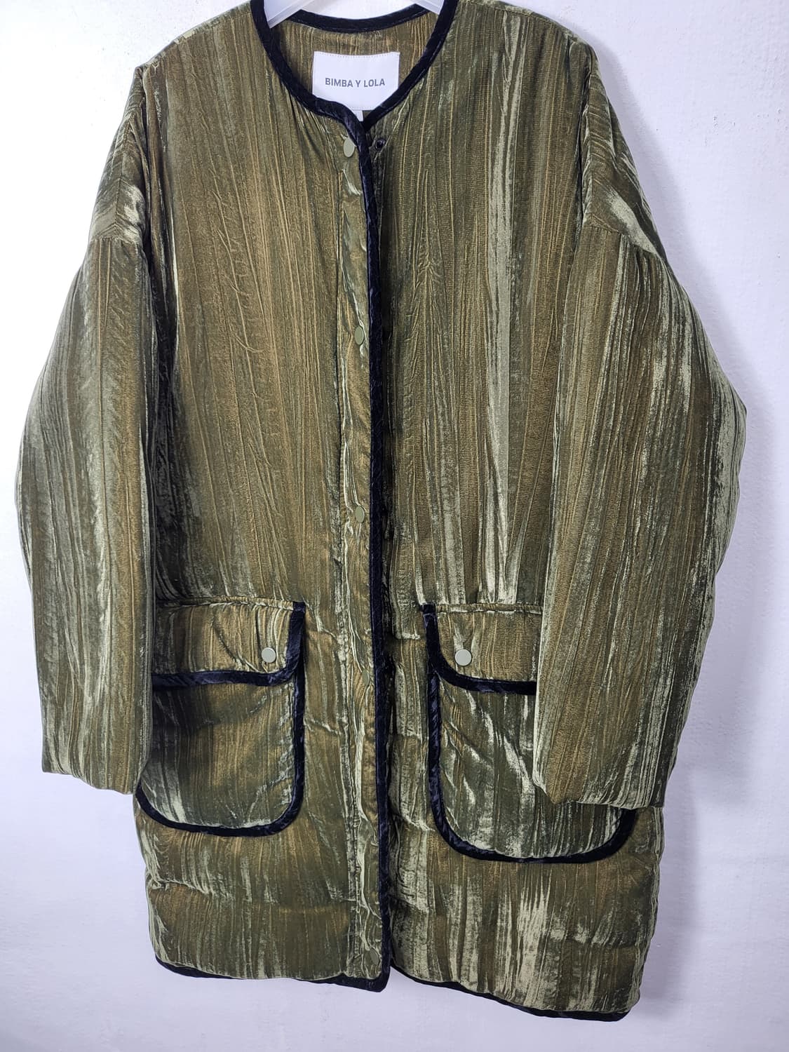 BIMBA Y LOLA 빔바이롤라 그린소프트벨벳 덕다운패딩 S 90-95 상품이미지4