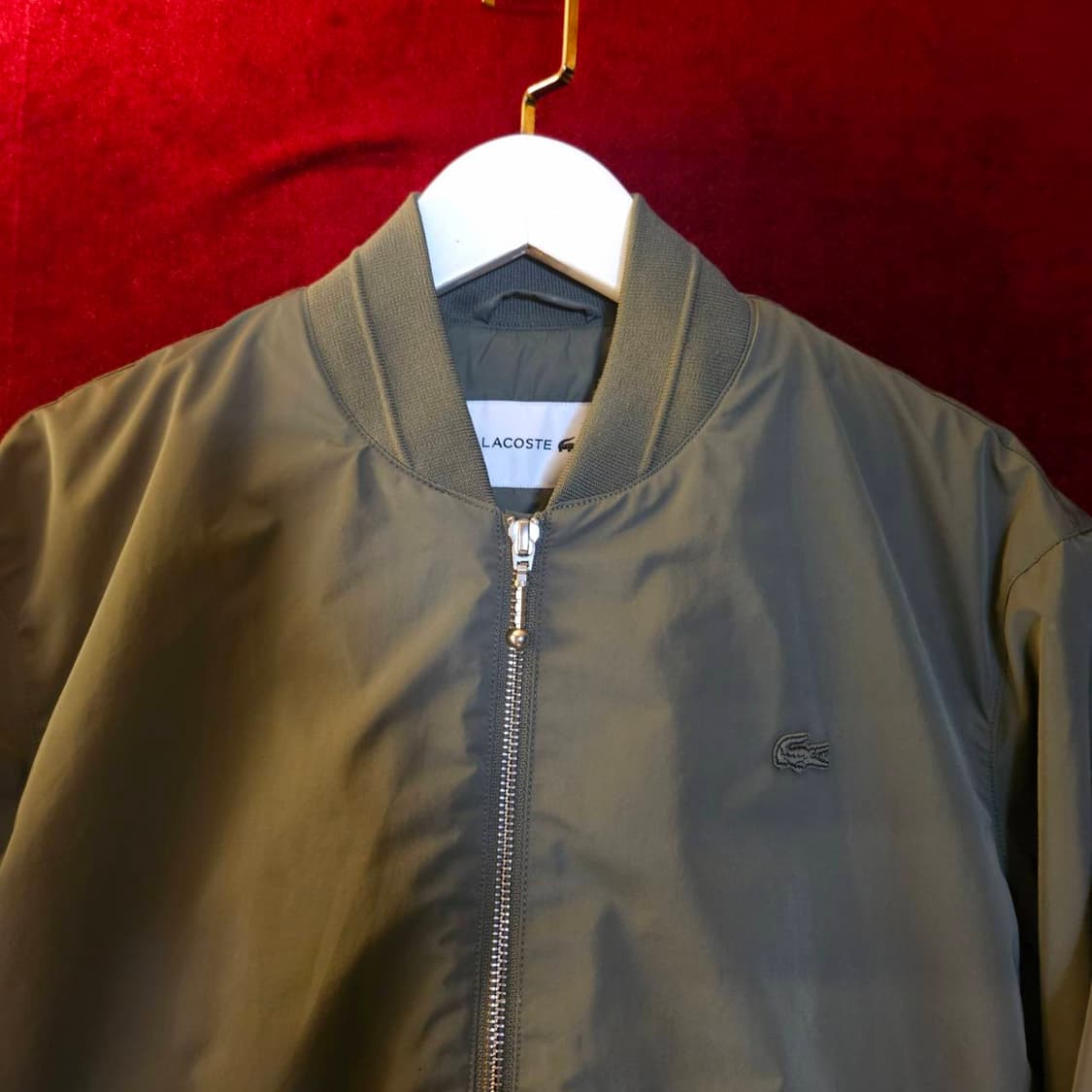 (거의새것)라코스테(Lacoste) 사이드 라인

카키 숏 봄버자켓 상품이미지2