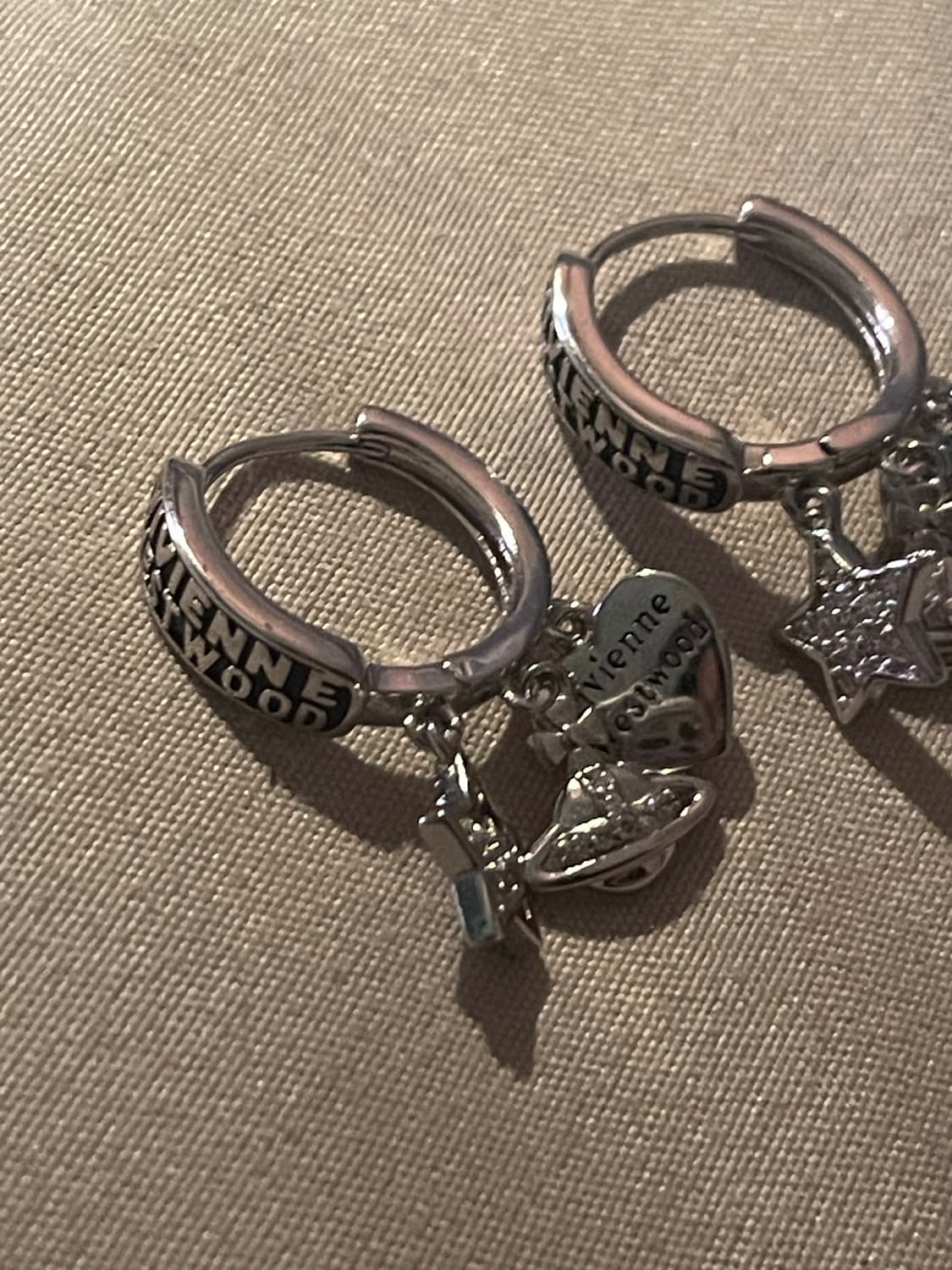 비비안웨스트우드 빈티지 뱅글 복각형 이어링 상품이미지3