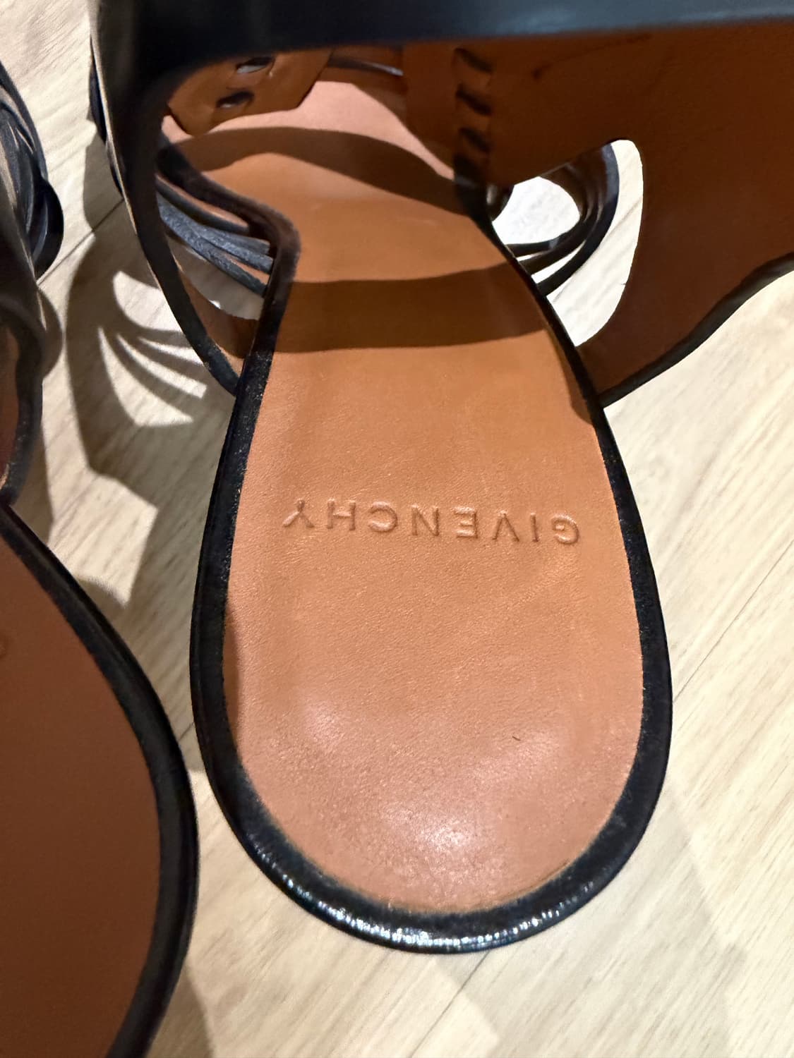 지방시 블랙 힐 샌들36.5추천 상품이미지4