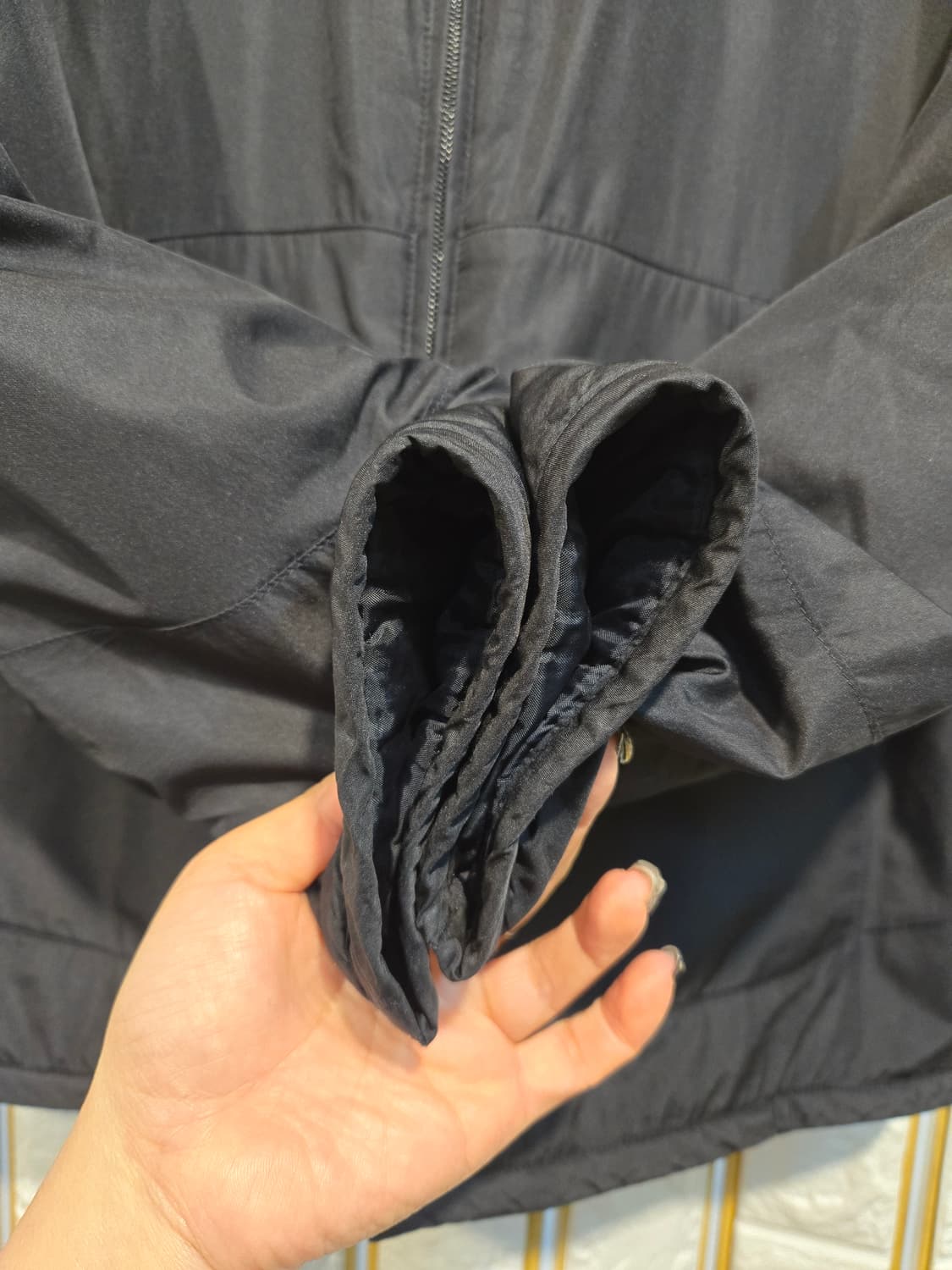 아디다스 여성 패딩점퍼 L 상품이미지4