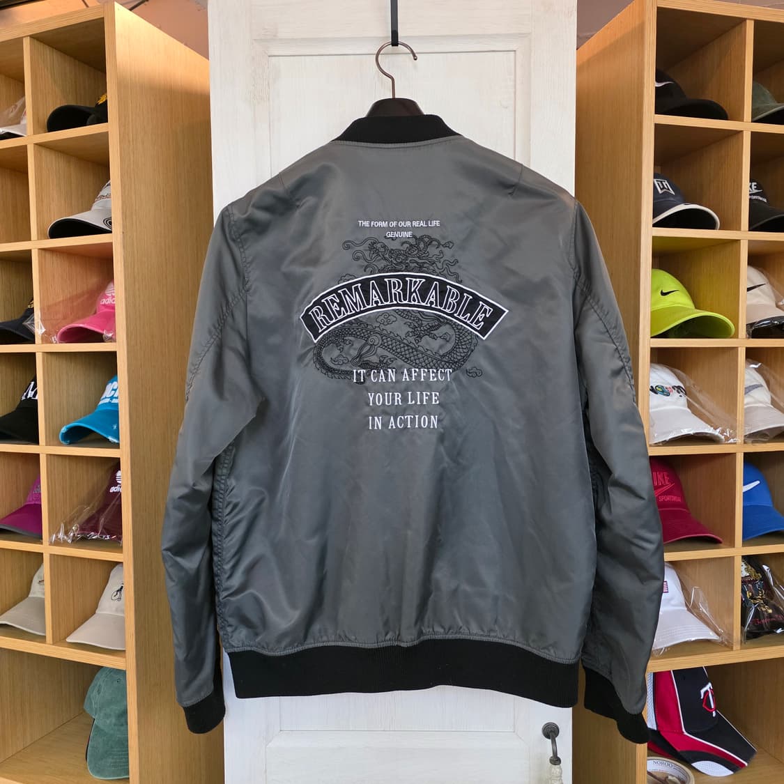 에비수 용 자수 봄버 자켓 그레이 (110) 상품이미지8