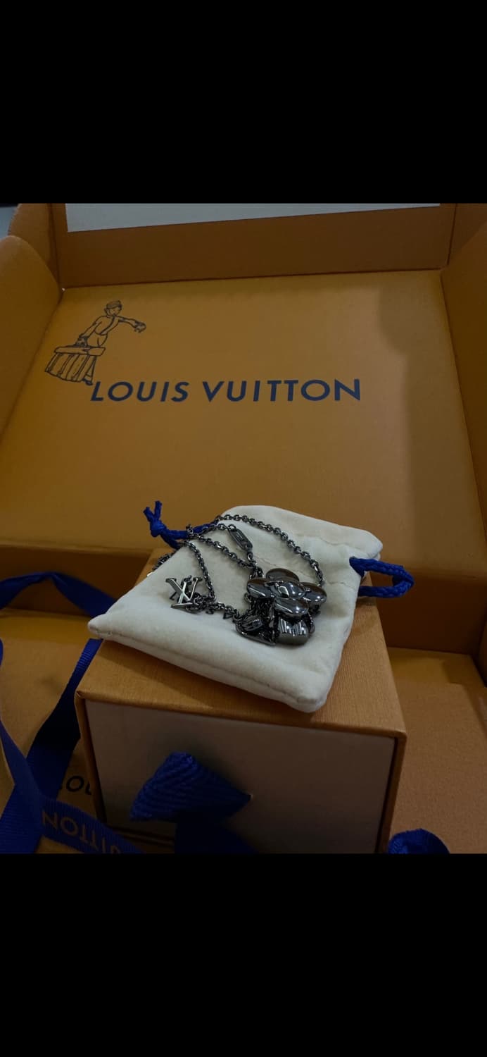 루이비통 비비엔 목걸이 상품이미지3