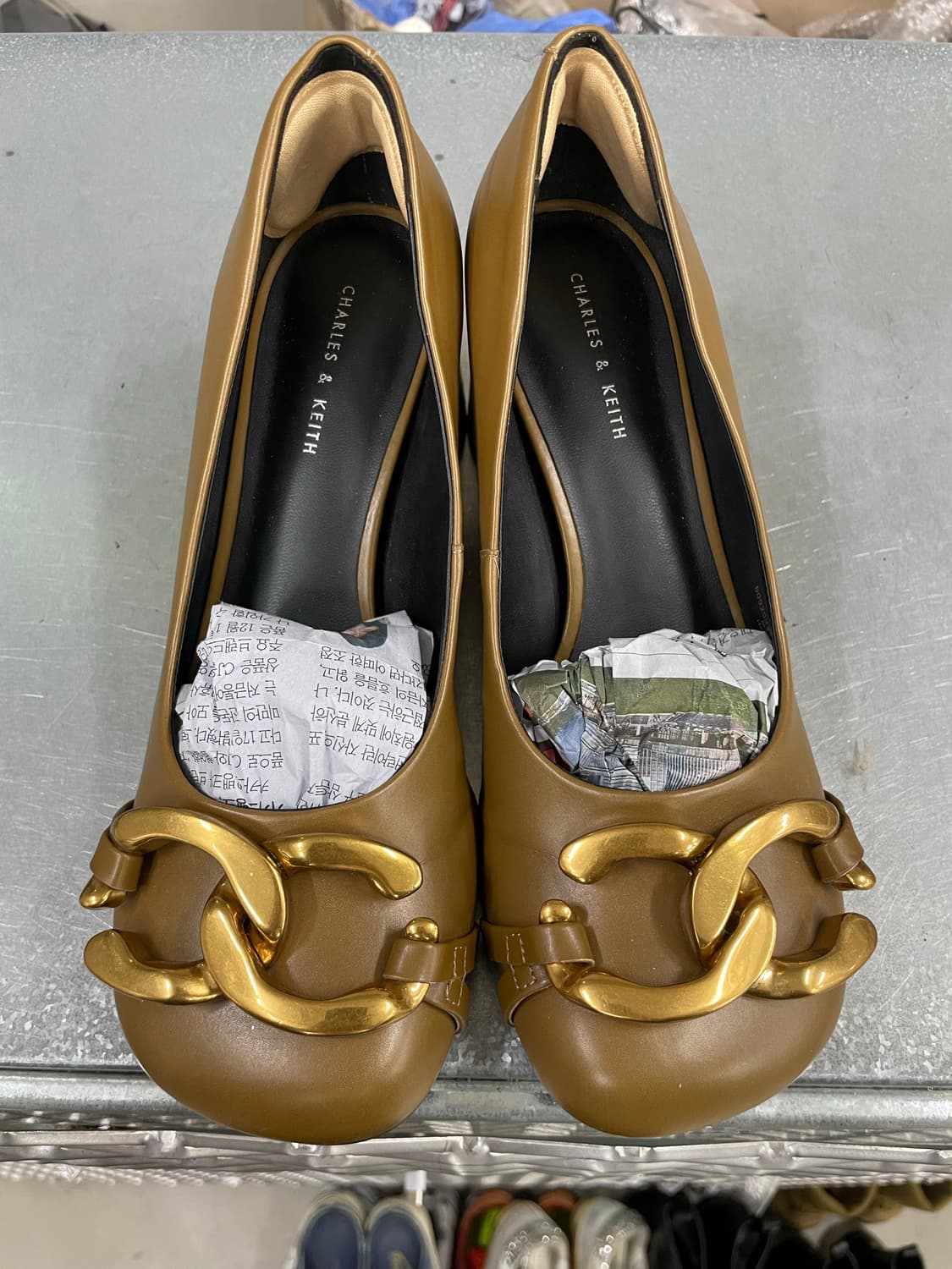 찰스앤키스 악센트 펌프스 브라운 38 상품이미지5