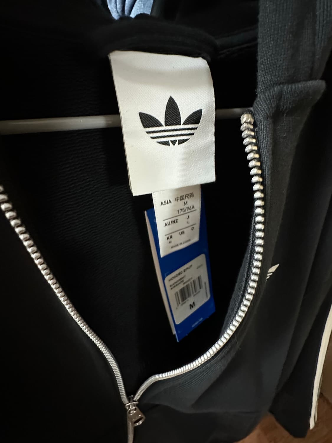 아디다스 크롭 후드 집업 상품이미지3