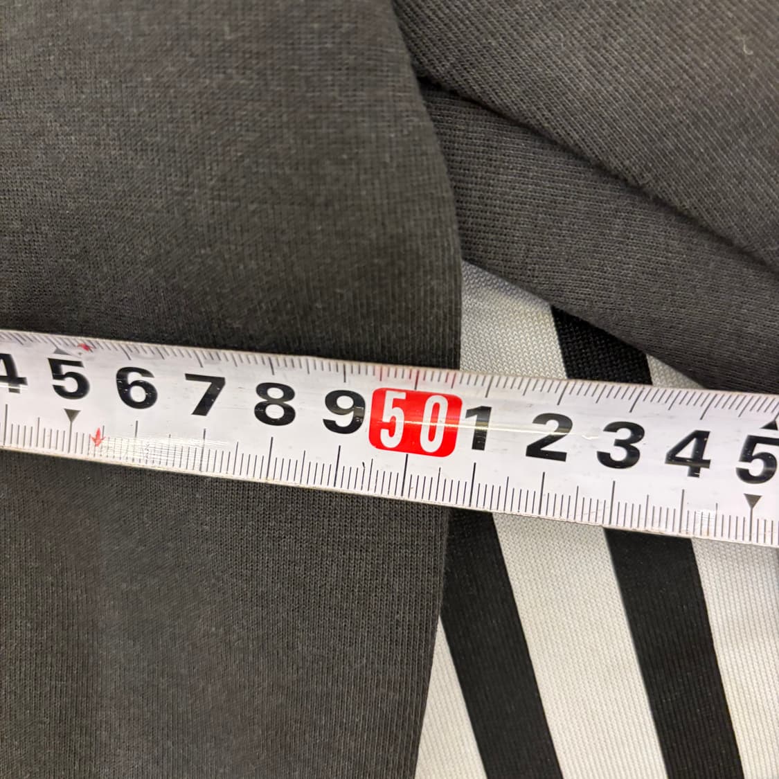 아디다스 백삼선 블랙 맨투맨 상품이미지6