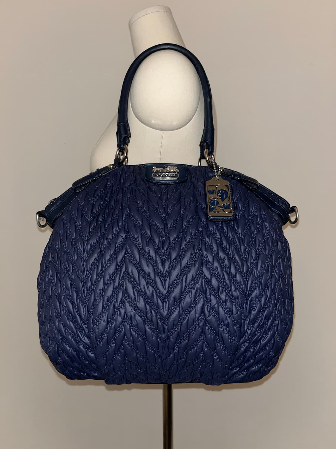 Coach Quilting Navy shoulder bag 상품이미지1