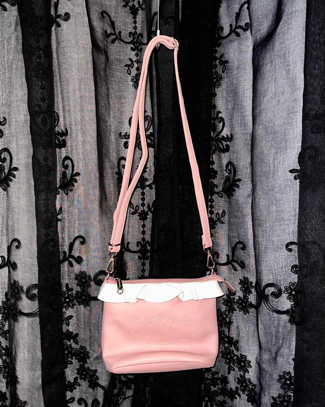 pink ruffle trim crossbody bag 상품이미지1
