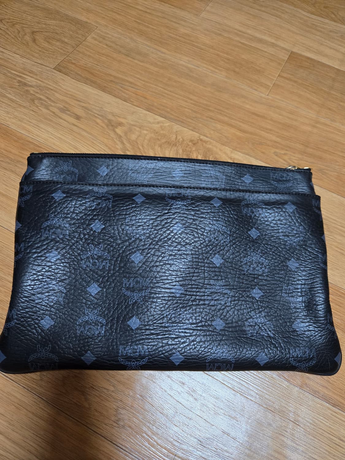 MCM 정품 블랙 비세토스 클러치백 상품이미지2