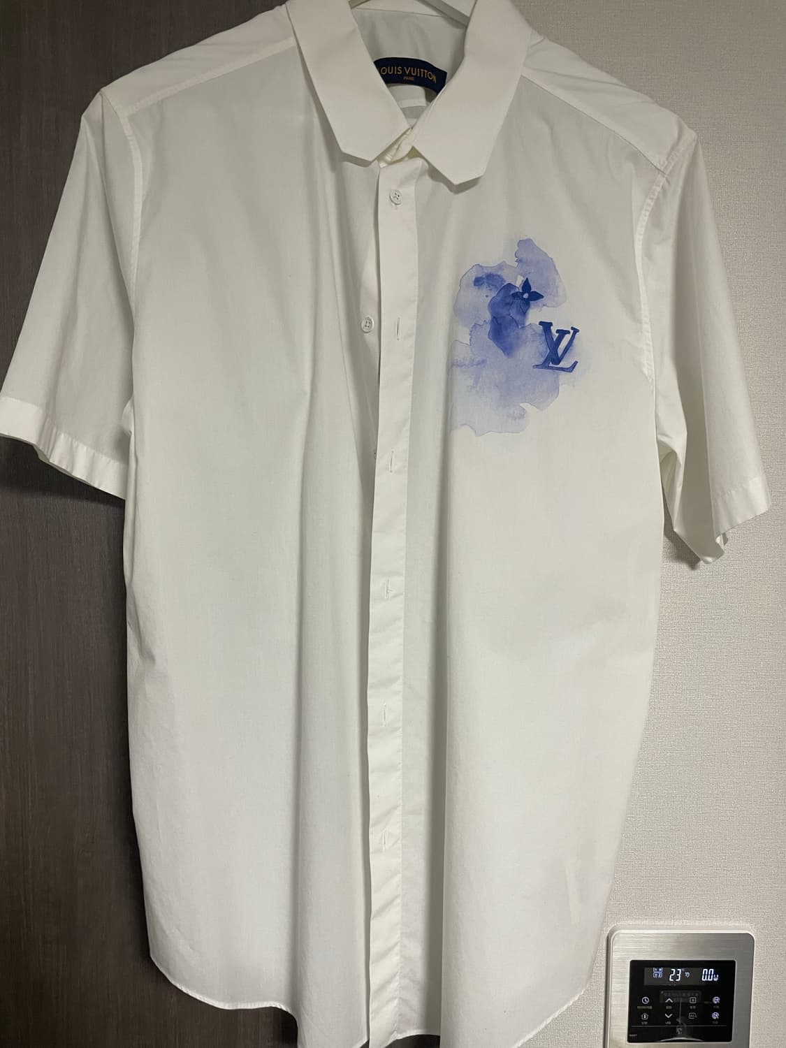 루이비통 남성 페인팅 로고 블루 반팔 셔츠 상품이미지1