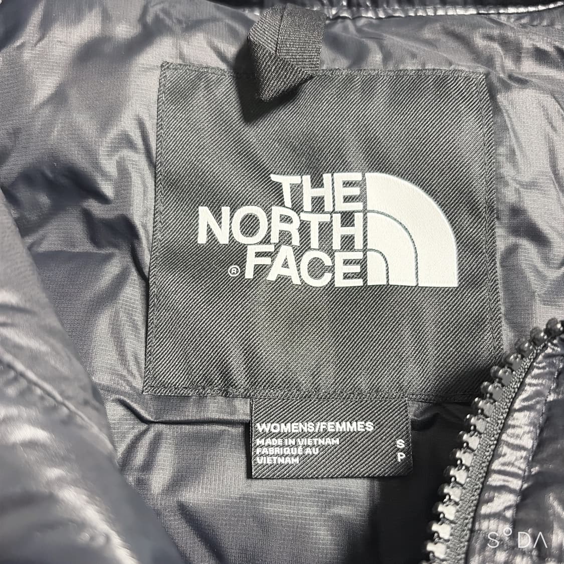 노스페이스 700 블랙 크롭 패딩 S 상품이미지7