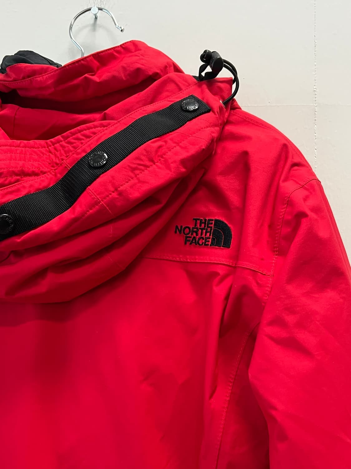 (105) 노스페이스 우먼스 모니카 방수 바람막이  레드 (내피 경량) 상품이미지8