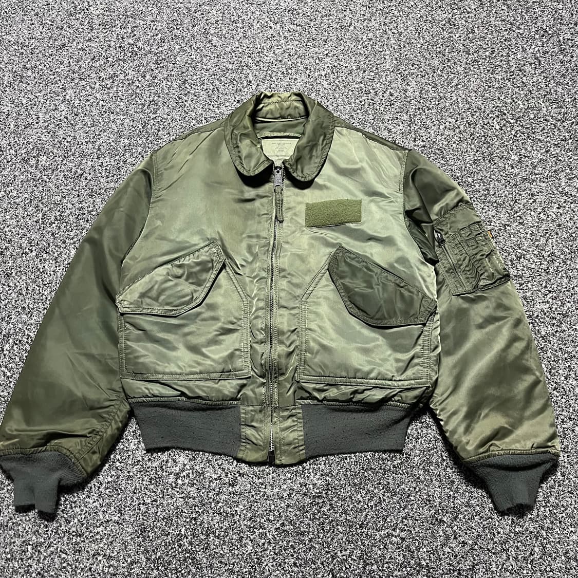 알파 인더스트리 CWU 45/P 플라이트 자켓  상품이미지1