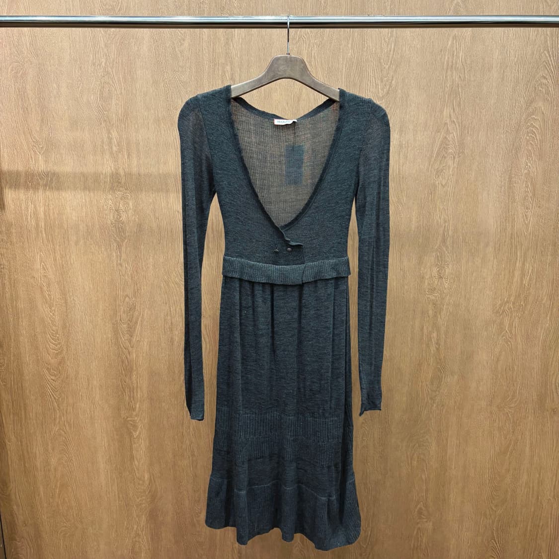 막스앤코 시스루 니트 롱 원피스 허리 밴드 디테일 루즈핏 차콜 그레이 상품이미지2