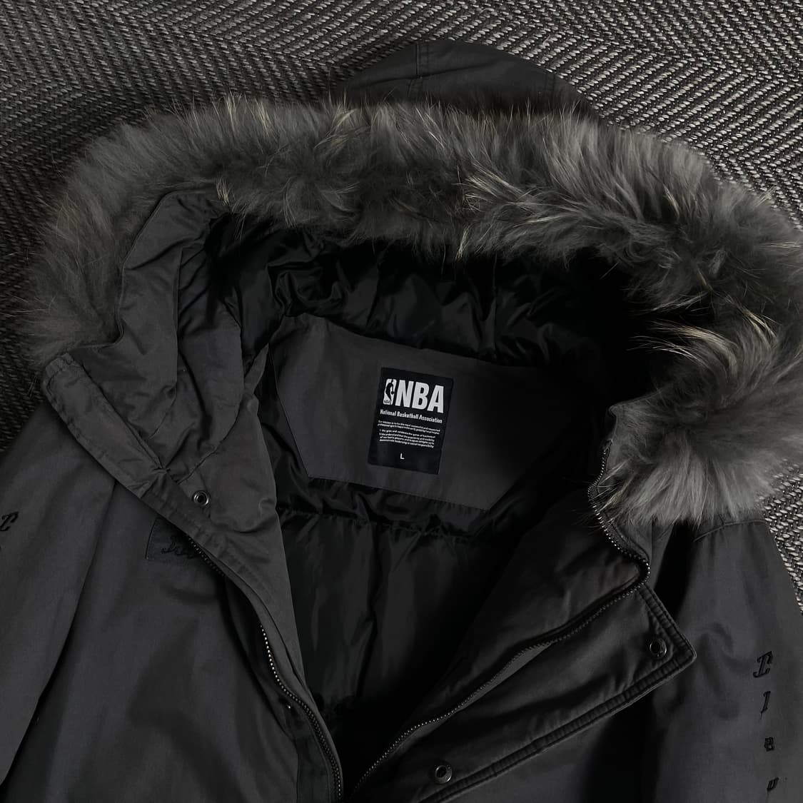 NBA 디테일 로고 그레이 라쿤 퍼 롱 야상 점퍼 y 4040 상품이미지7