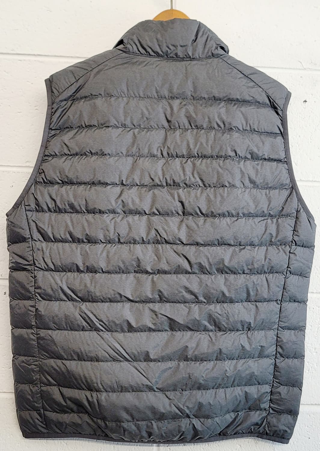 유니클로(남.여공용) 라이트다운 경량패딩베스트(조끼) 판매 상품이미지3