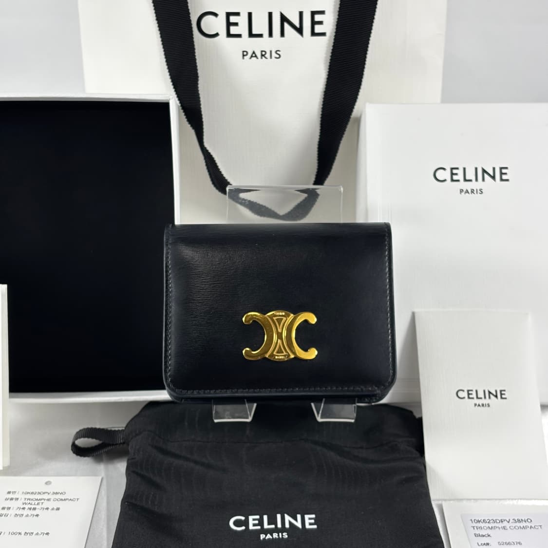 (풀구성,정품)셀린느 트리옹프 컴팩트 반지갑 월렛 블랙 상품이미지2