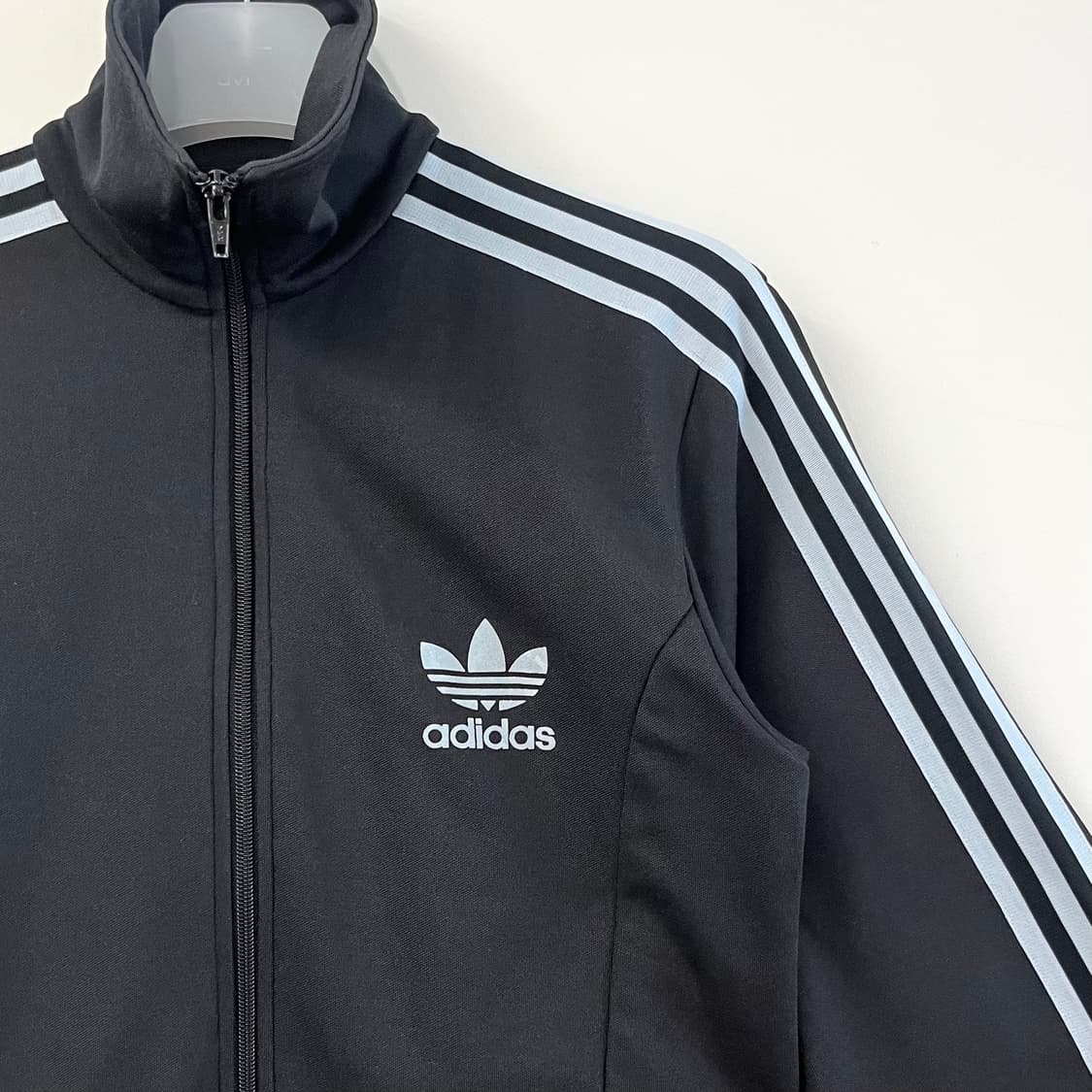 아디다스 유로파 하늘색 삼선 블랙 트랙탑 져지 상품이미지4