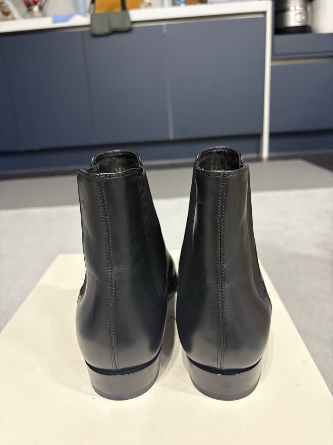 생로랑 41사이즈 판매해요 상품이미지4