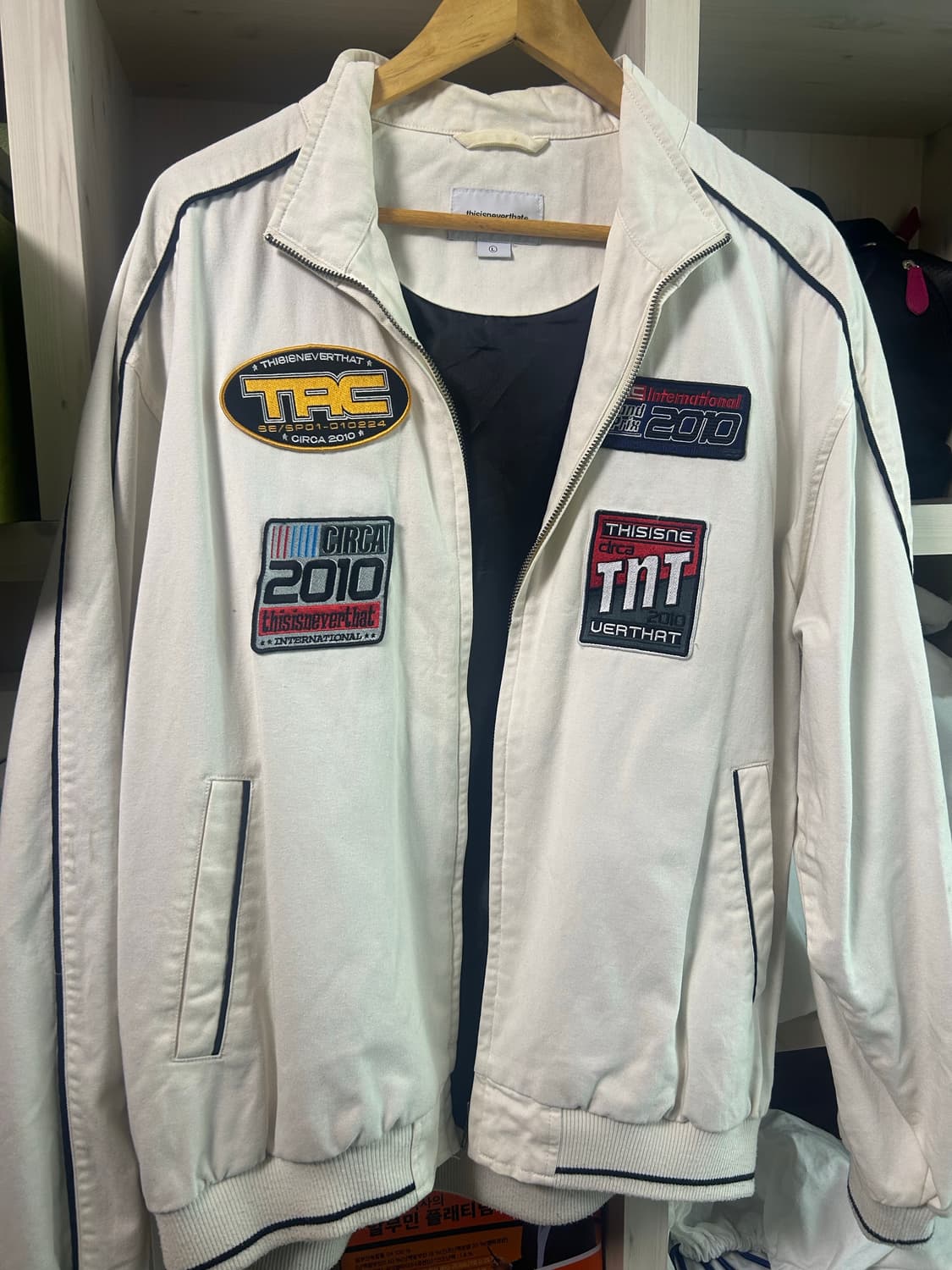 디스이즈네버댓 TRC Racing Jacket Off White 상품이미지5