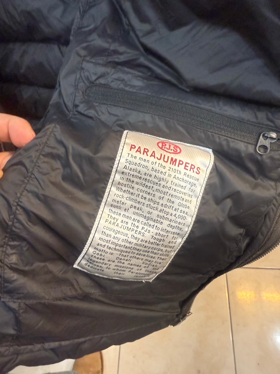 105/21fw 정품 파라점퍼스 키나리 경량패딩 팝니다 상품이미지5