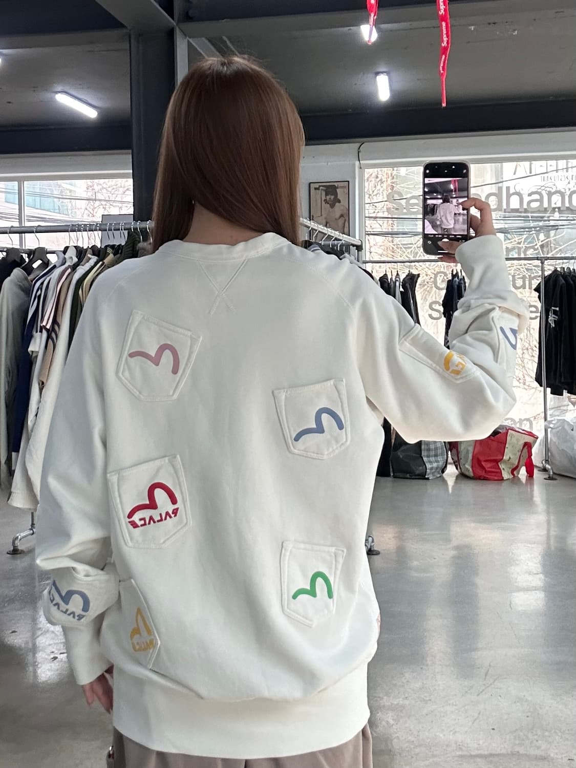 팔라스x에비수 21F/W 멀티포켓 에그렛 크루넥 맨투맨 상품이미지2